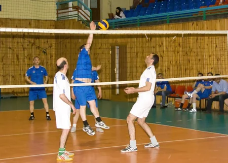 Bakı 2015ə dəstək məqsədilə jurnalistlər arasında voleybol matçı keçirilib