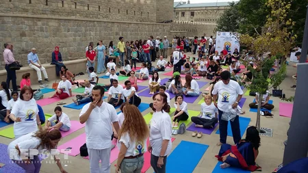 Bakıda Beynəlxalq Yoqa Günü qeyd olunub - FOTO