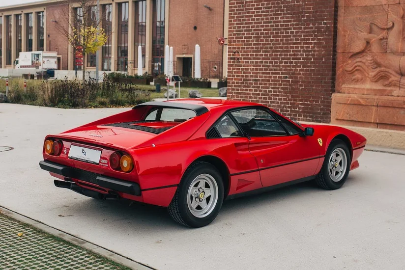 Малолитражную Ferrari выставили на аукцион в Германии