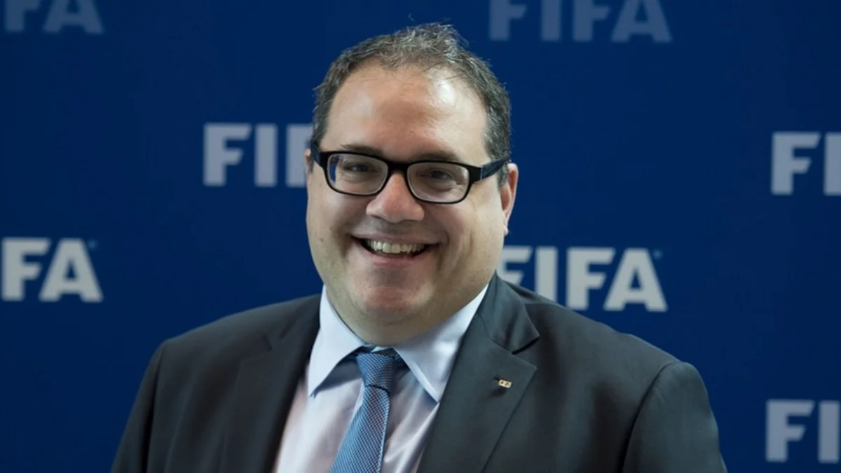 FIFA-nın vitse-prezidenti: Bundesliqanın oyunları azarkeşsiz qəribə görünür