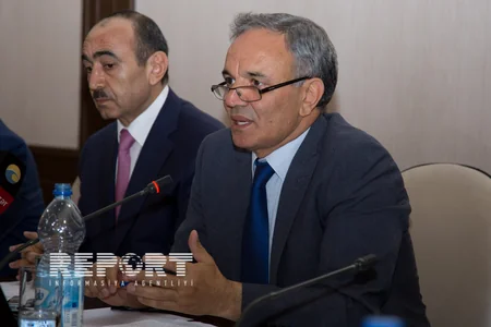 Azərbaycan Prezidentinin köməkçisi KİV rəhbərləri ilə görüşüb - FOTO