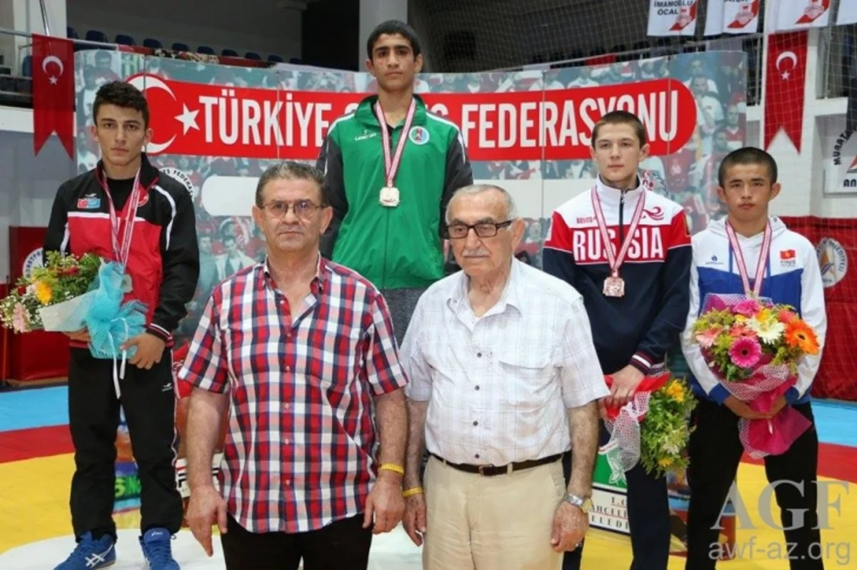 Azərbaycan güləşçiləri Antalyadakı turnirin ilk günündə 3 medal qazanıblar