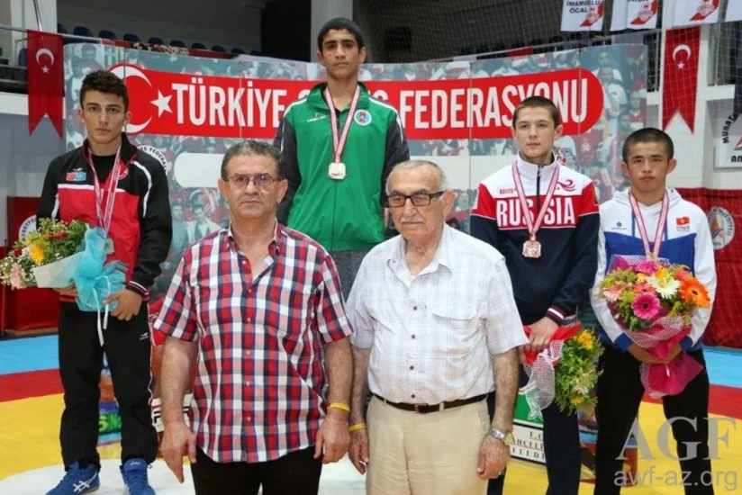 Azərbaycan güləşçiləri Antalyadakı turnirin ilk günündə 3 medal qazanıblar