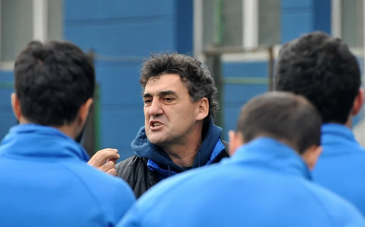 Azərbaycanlı baş məşqçi İranın yüksək liqa klubundan təklif alıb