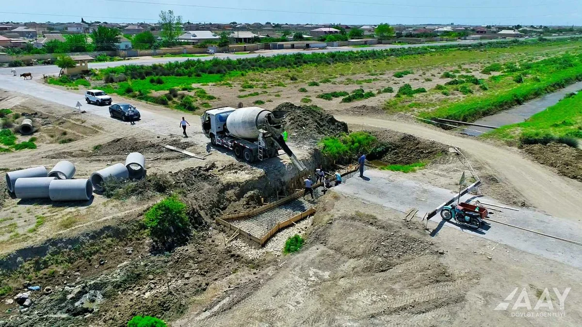 Neftçalada 4 yaşayış məntəqəsinin yolu yenidən qurulur