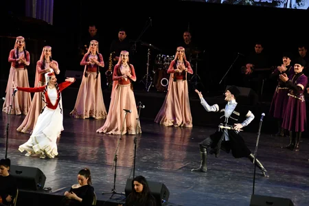 Heydər Əliyevin 100 illiyinə həsr olunan IX Gəncliyin səsi festivalı davam edir