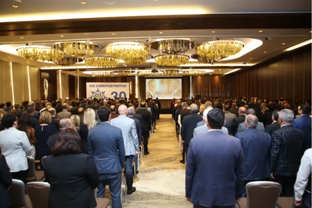 YAP-ın təsis edilməsinin 30 illiyi münasibətilə Xətai rayonunda konfrans keçirilib