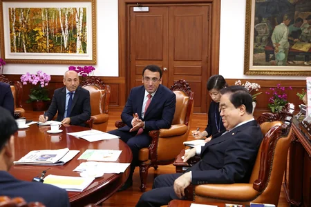 Azərbaycanın Koreyadakı səfiri bu ölkənin parlament sədri ilə görüşüb