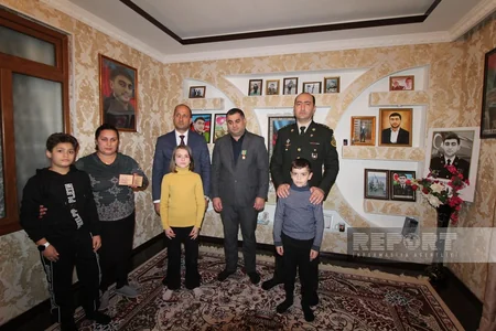 Qazaxda bir neçə şəhidin orden və medalları ailə üzvlərinə təqdim edilib