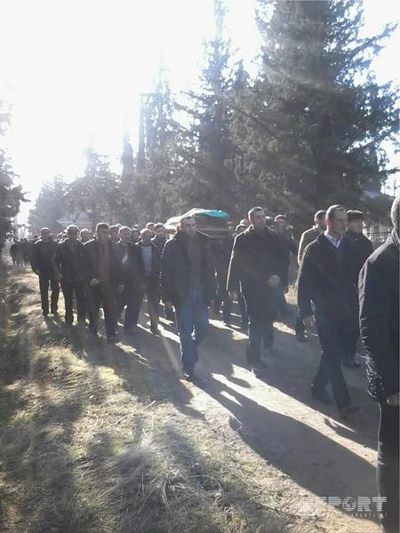 Meyiti Xəzərin Türkmənistan sektorunda tapılan neftçi dəfn olunub - FOTO