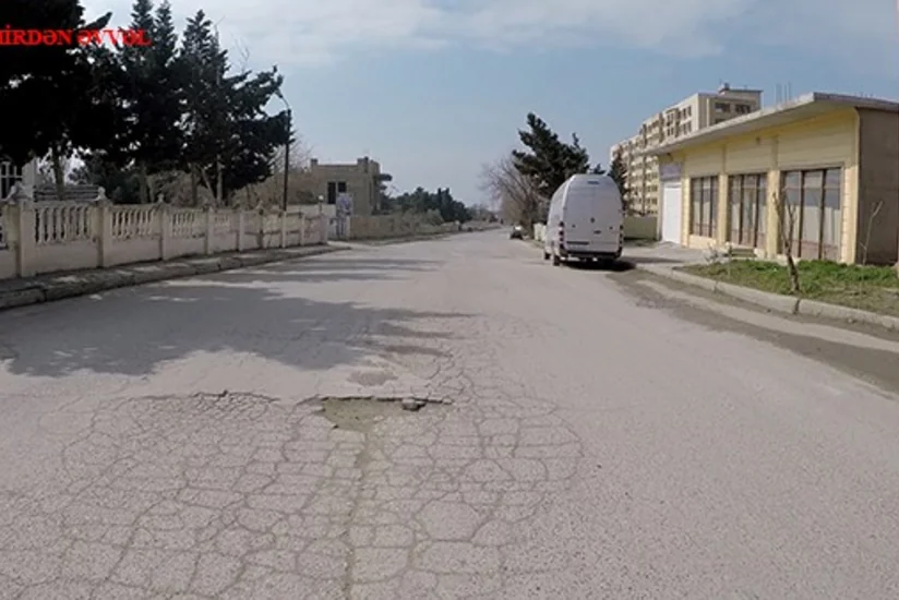 Xətai rayonunda yararsız vəziyyətdə olan küçə təmir edilib