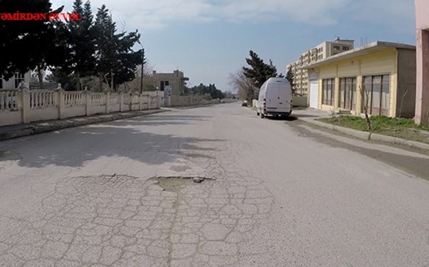 Xətai rayonunda yararsız vəziyyətdə olan küçə təmir edilib