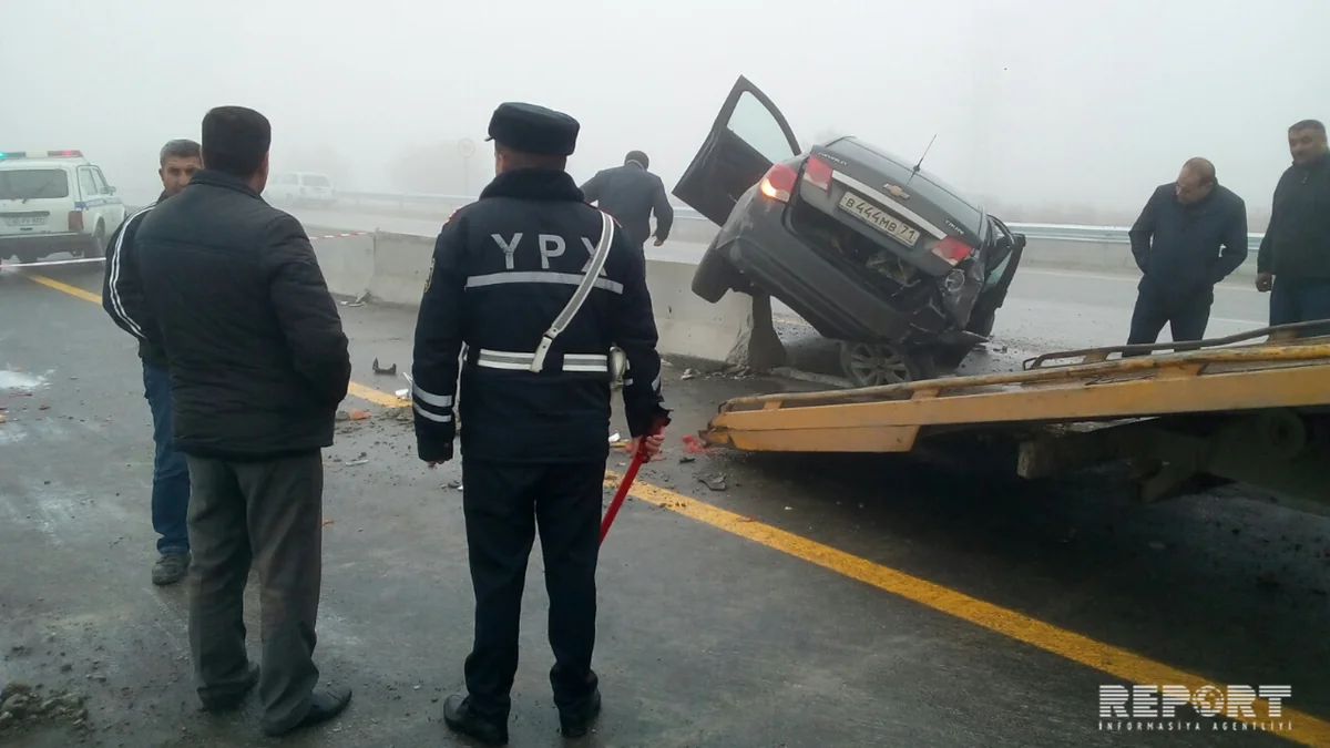 Qobustanda yol qəzası baş verib, xəsarət alanlar var - FOTO