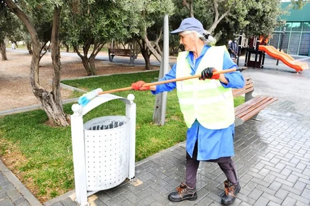 Bu gün Bakının 554 küçəsi yuyulub - YENİLƏNİB