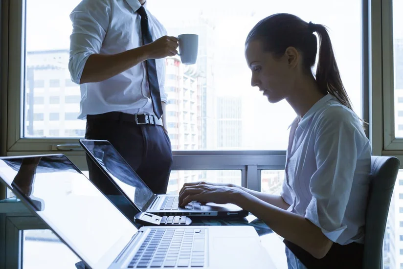 WHO: Working 55 hours or more increases death risk