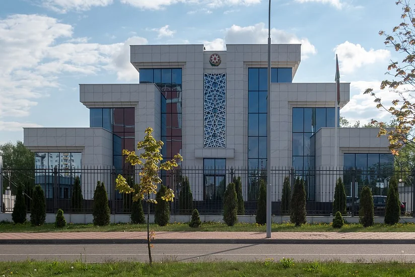 Посольство Азербайджана в Минске поделилось публикацией по случаю Дня независимости