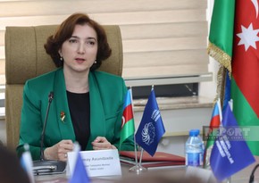 STM: Telefonlardan istifadə ailə münasibətlərində özgələşmə problemi yaradır