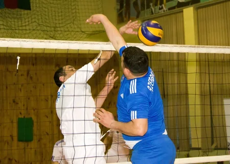 Bakı 2015ə dəstək məqsədilə jurnalistlər arasında voleybol matçı keçirilib