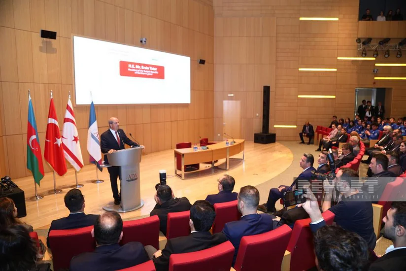 Şimali Kipr prezidenti ADA Universitetində tələbələrlə görüşüb