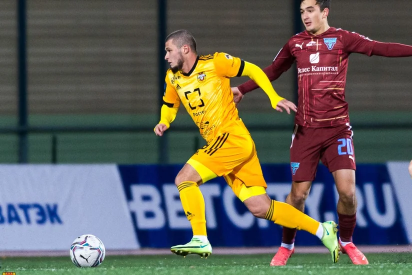Azərbaycanlı futbolçu Rusiyada klubunu dəyişir