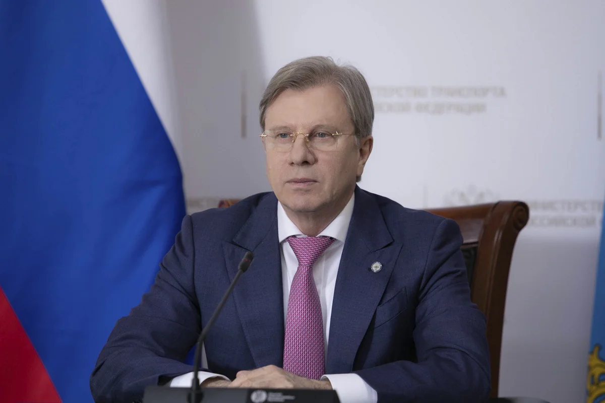 Путин назначил спецпредставителя по развитию коридора Север - Юг