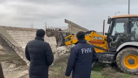 В Сумгайыте снесен незаконно построенный объект