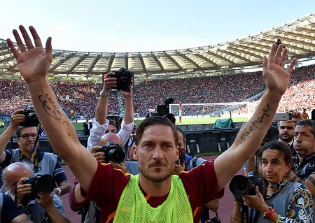 Франческо Тотти завершил карьеру