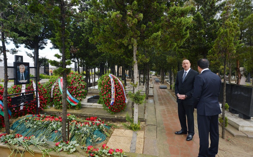 President Ilham Aliyev visited grave of late Energy Minister Natig Aliyev