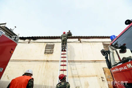Sədərək Ticarət Mərkəzində baş verən yanğın söndürülüb - YENİLƏNİB - FOTO