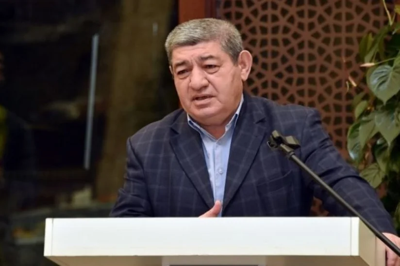 Akademik: Yerli-yersiz durğu işarələrindən istifadə etmək olmaz