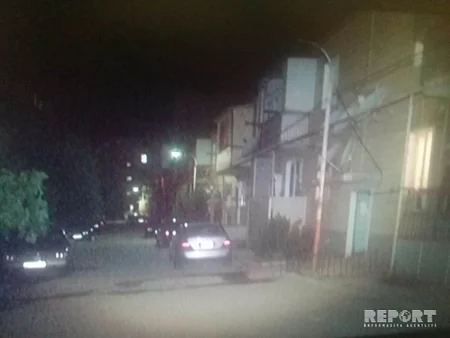 Abşeronda eyvandan yıxılan körpə sağ qalıb - FOTO