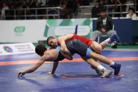Güləş üzrə yeniyetmələr arasında Azərbaycan çempionatına yekun vurulub