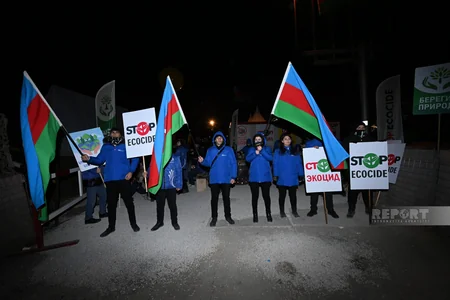 Акция протеста продолжается вечером на дороге Ханкенди-Лачын