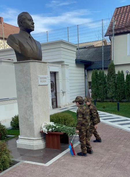 Kişinyovda Zəfər Gününə həsr olunmuş yürüş və bayram tədbiri keçirilib