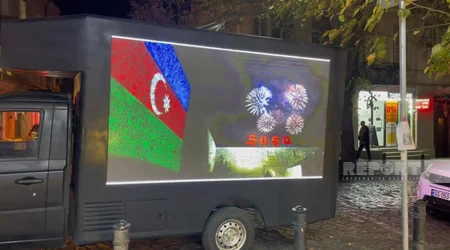 Azərbaycan səfirliyi Tbilisidə Zəfər Günü münasibətilə məlumatlandırma aksiyası keçirib - YENİLƏNİB