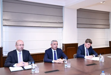 Samir Nuriyev Belarusun Baş nazirinin müavini ilə görüşüb