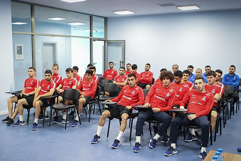 Azərbaycan milliisinin üzvlərinə danışılmış oyunlarla bağlı seminar keçirildi