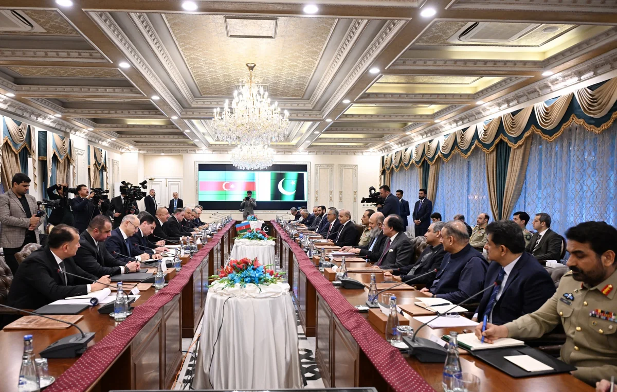 Azərbaycan Prezidenti ilə Pakistanın Baş naziri arasında geniş tərkibdə görüşü olub - YENİLƏNİB-2