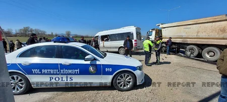 Ağstafada mikroavtobusla yük maşınının toqquşduğu qəzada ölənlərin sayı 3-ə çatıb