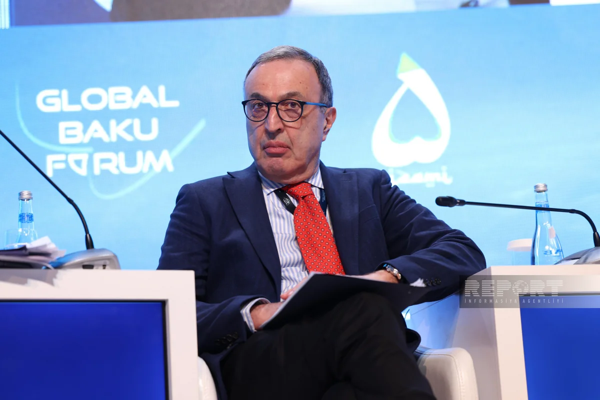 Bolqarıstanın eks-prezidenti: ABŞ haqqında təsəvvürlər kiçik dövlətləri öz mövqelərini ifadə etməkdən çəkindirməməlidir