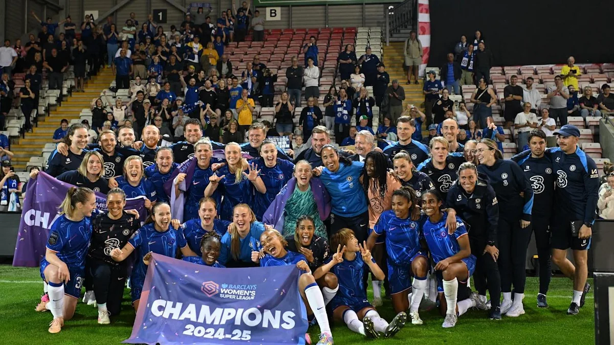 Çelsinin qadın futbolçulardan ibarət komandası ardıcıl 6-cı dəfə İngiltərə çempionu olub
