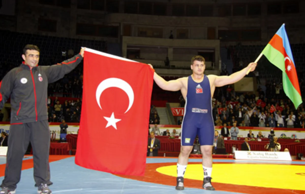 Rıza Kayaalp: Türkiyədə bu qədər tamaşaçını bir yerdə görməmişəm - FOTO