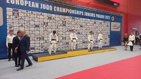 Azərbaycan cüdoçusu mükafatlandırılma mərasimində ağlayıb