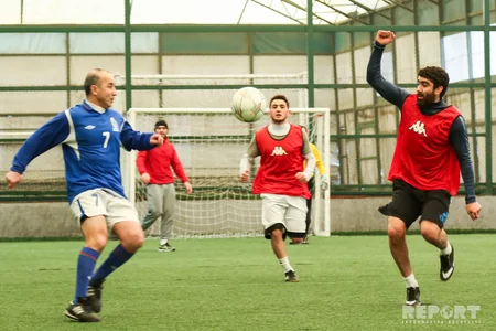 Futbol veteranları və tanınmış idmançılar arasında yoldaşlıq görüşü keçirilib - FOTO
