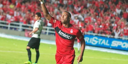 Kolumbiyada qonaqlığa silahlı hücum nəticəsində bir futbolçu ölüb, biri yaralanıb