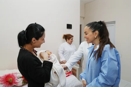 Leyla Əliyeva Sabunçu rayonundakı 2 saylı doğum evində olub