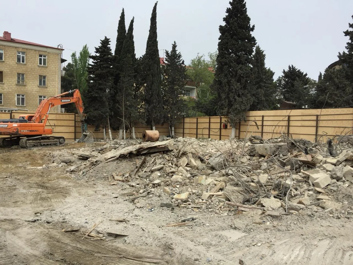 Nazirlik Bakıda ağacların qorunub saxlanılması məqsədi ilə MMC rəhbərinə məcburi göstəriş verib