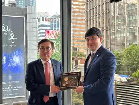 Fuad Muradov Koreya XİN və parlamentində görüşlər keçirib