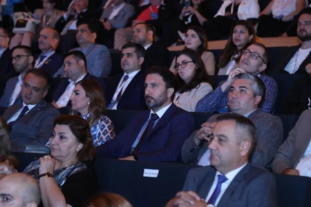 Bakıda ilk dəfə Dünyadakı Azərbaycanlı Təbiblərin Simpoziumu keçirilib - YENİLƏNİB