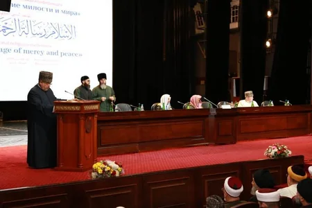 Allahşükür Paşazadə Ramzan Kadırov ilə görüşüb